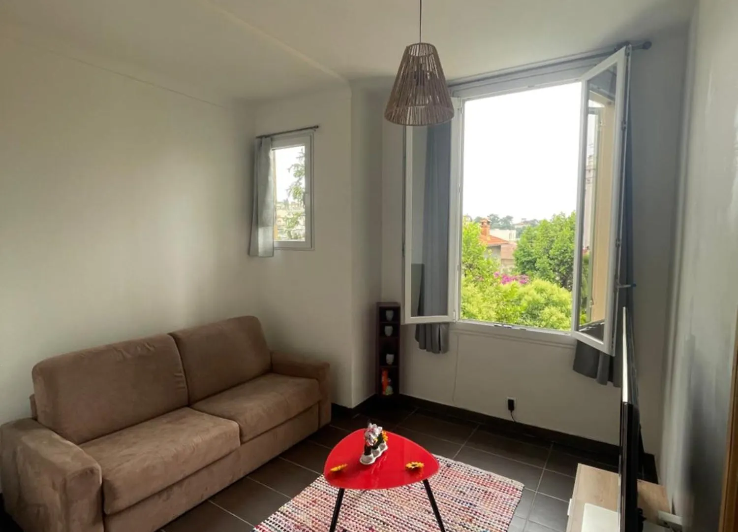Apartment Charmant Appartement Dans Une Maison Nicoise Nice France